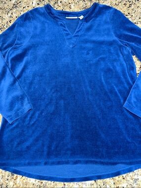 Women's Velvet V-Neck Top - Royal Blue